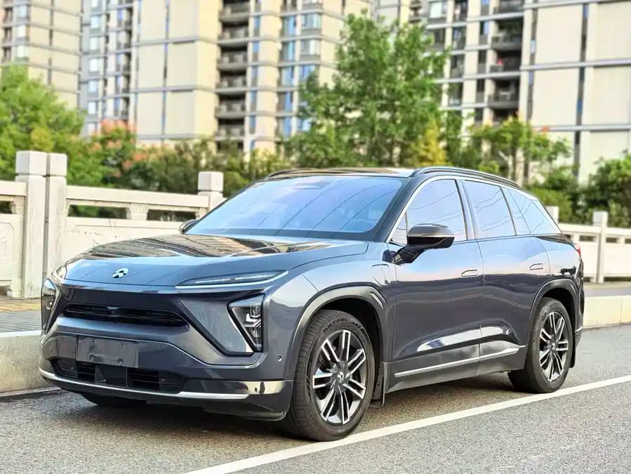 NIO ES6