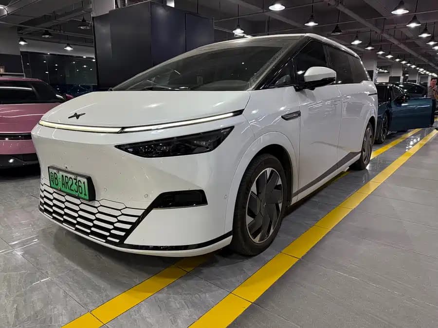 Xpeng X9 2024 — купить из Китая в Минск