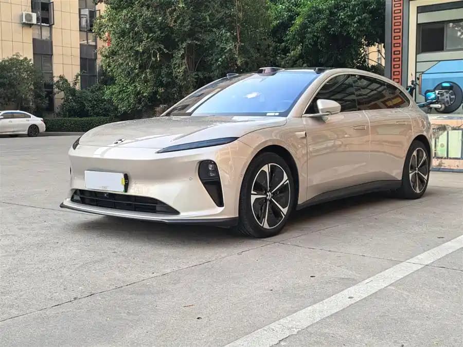 NIO ET5T