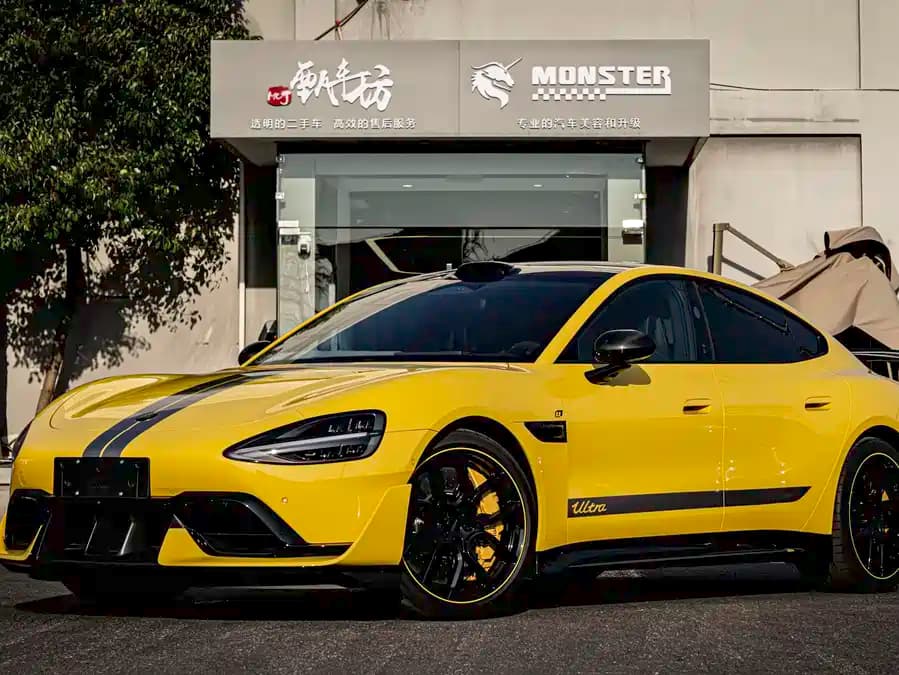 Xiaomi SU7 Ultra 2025