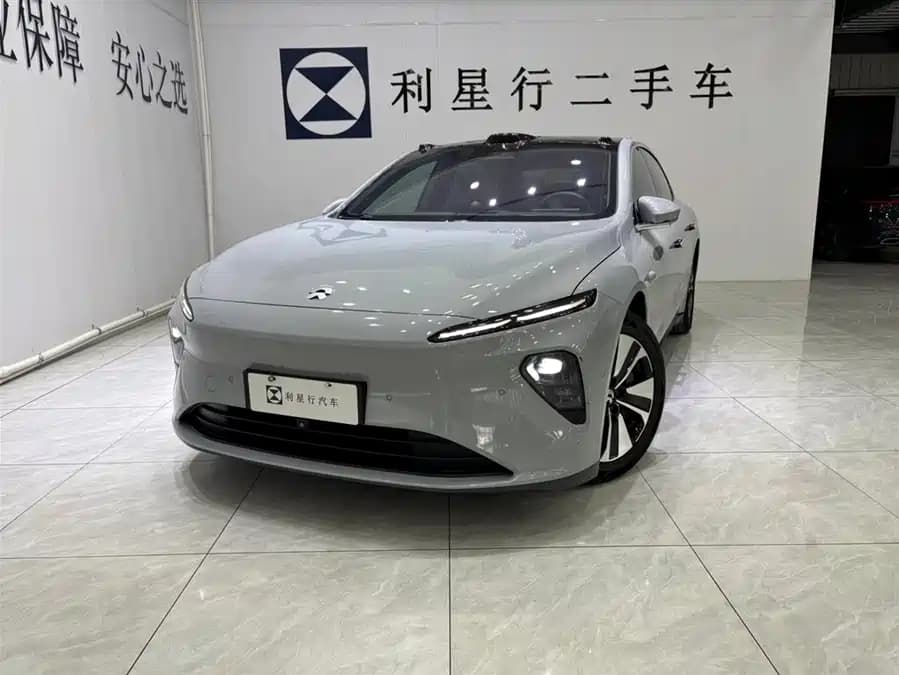 NIO ET7