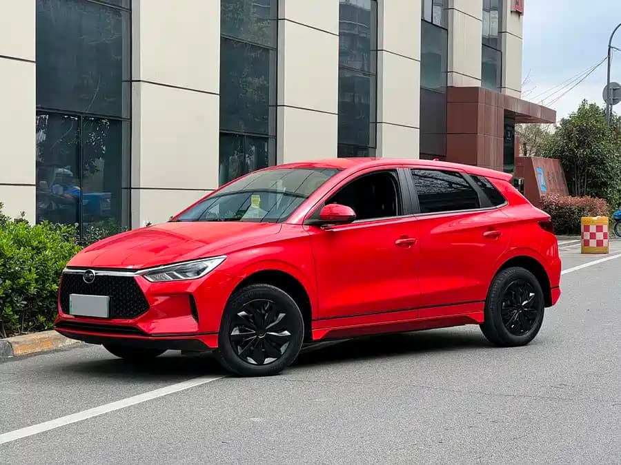 BYD E2