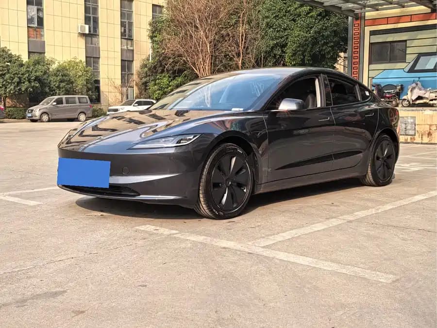 Tesla 3