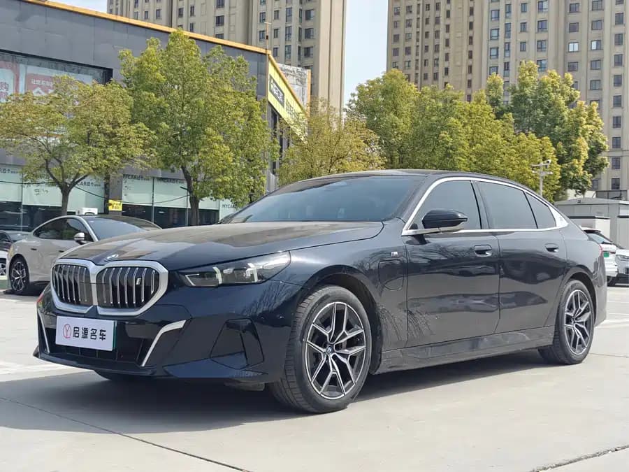BMW i5 2024 — купить из Китая в Минск