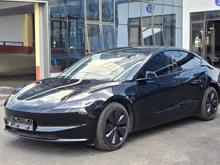 Tesla 3
