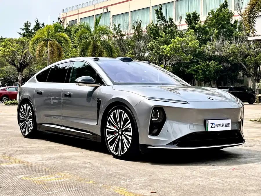 NIO ET9 2025