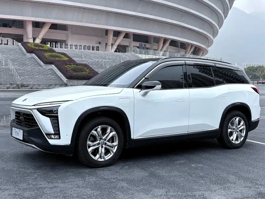 NIO ES8 2020