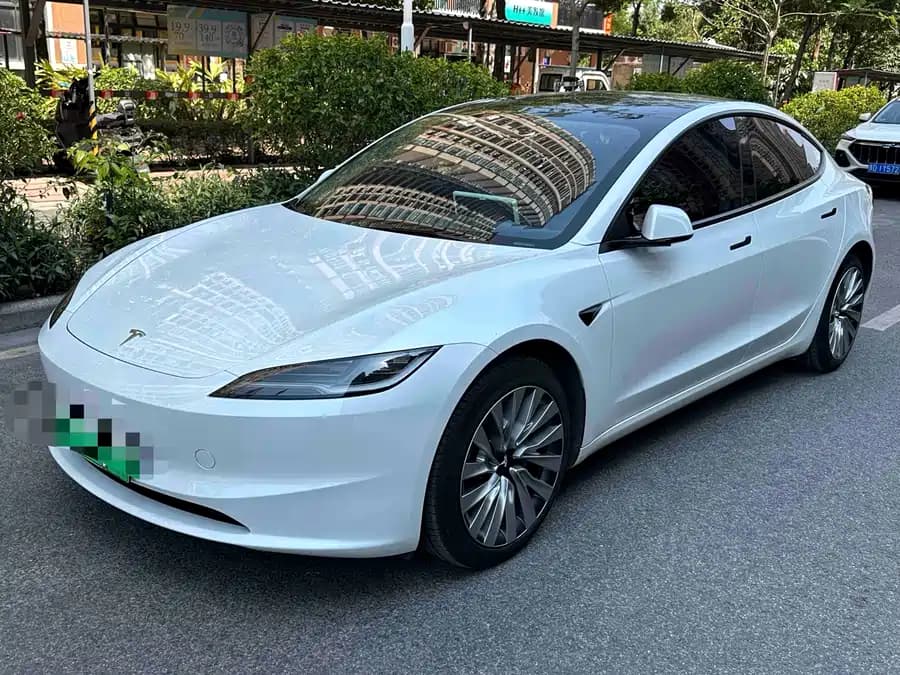 Tesla 3