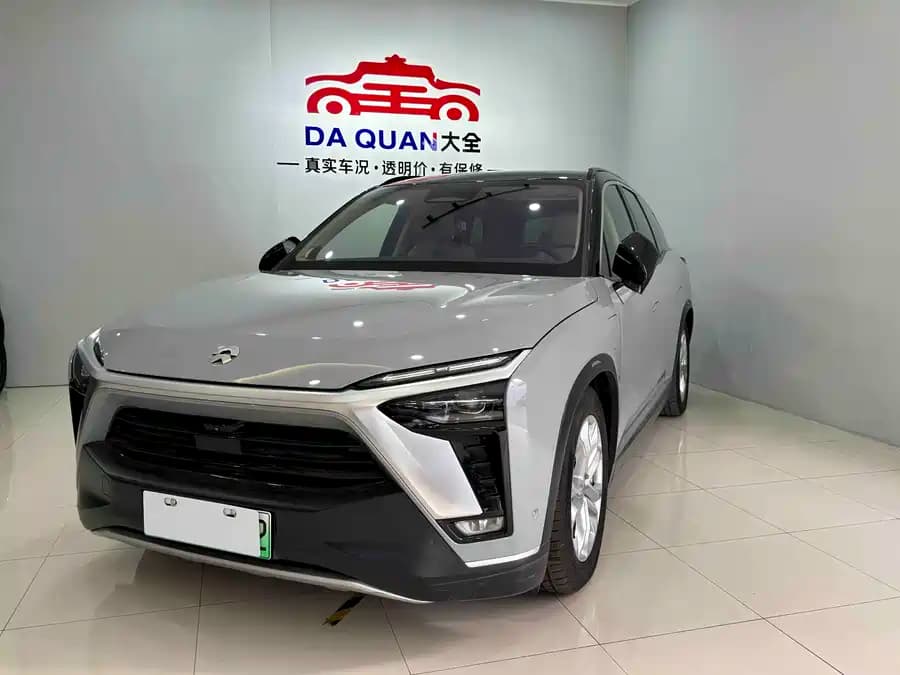 NIO ES8