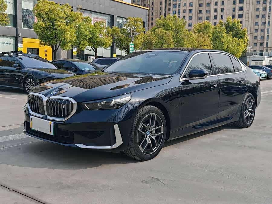 BMW i5 2024