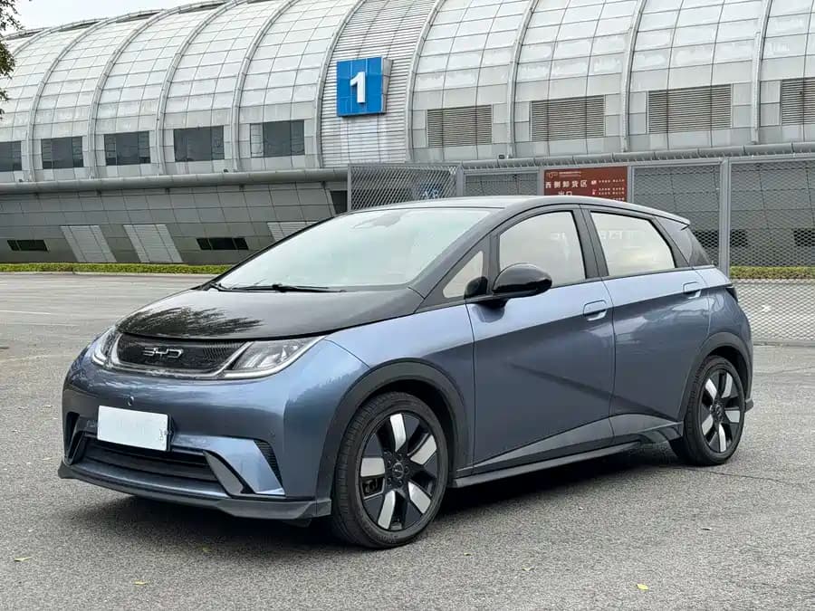 BYD Dolphin