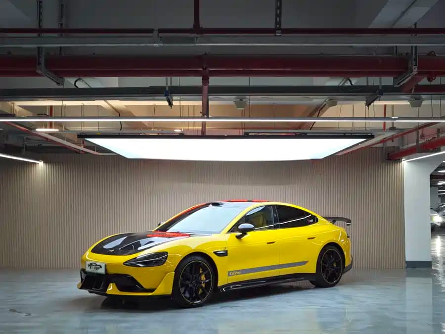 Xiaomi SU7 Ultra 2025