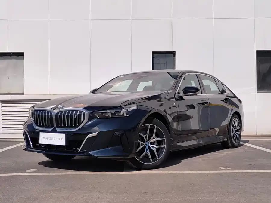 BMW i5 2025