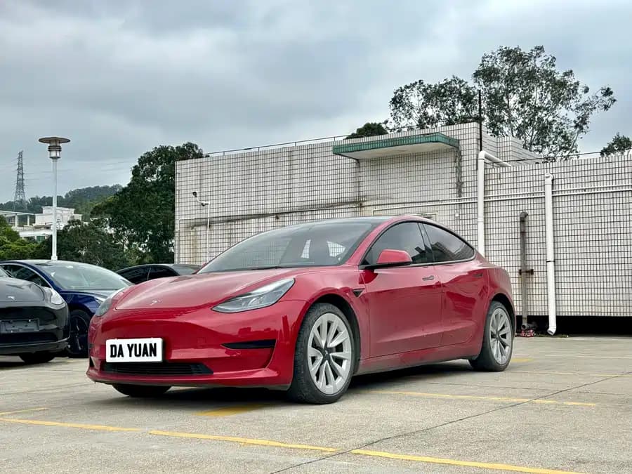 Tesla 3