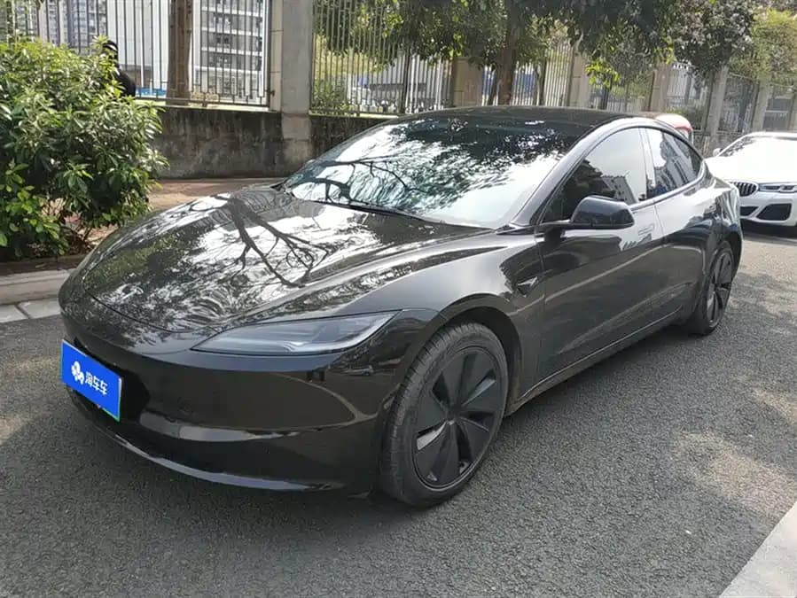 Tesla 3