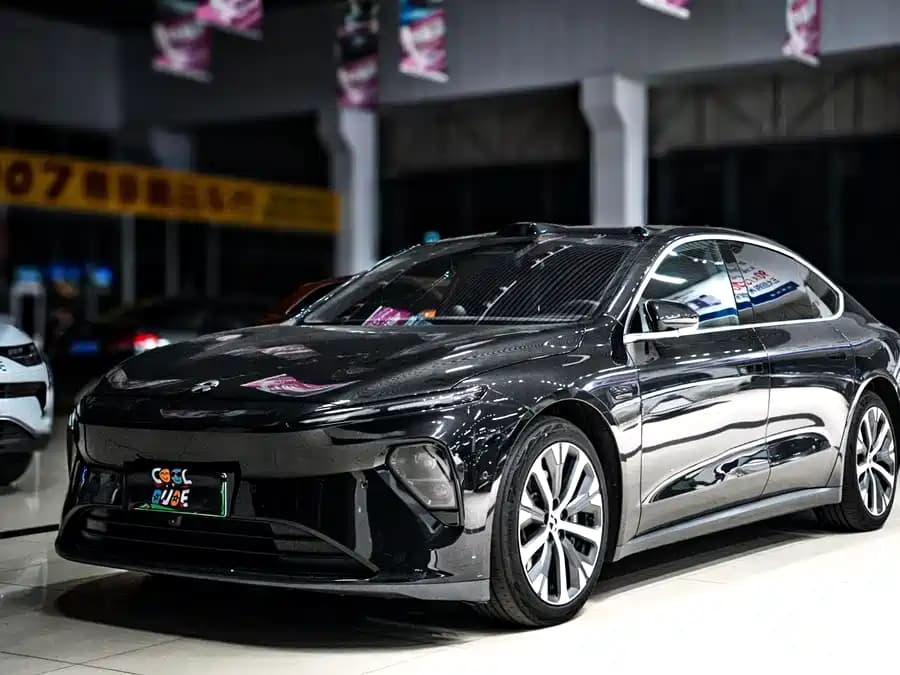 NIO ET7