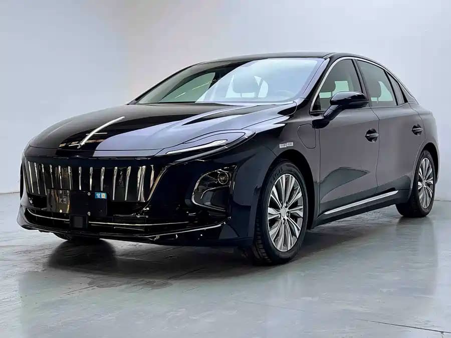 Hongqi E-QM5 2024