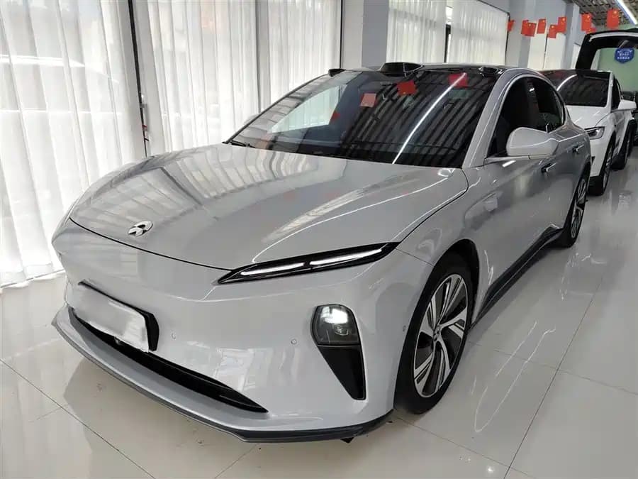 NIO ET5 2022