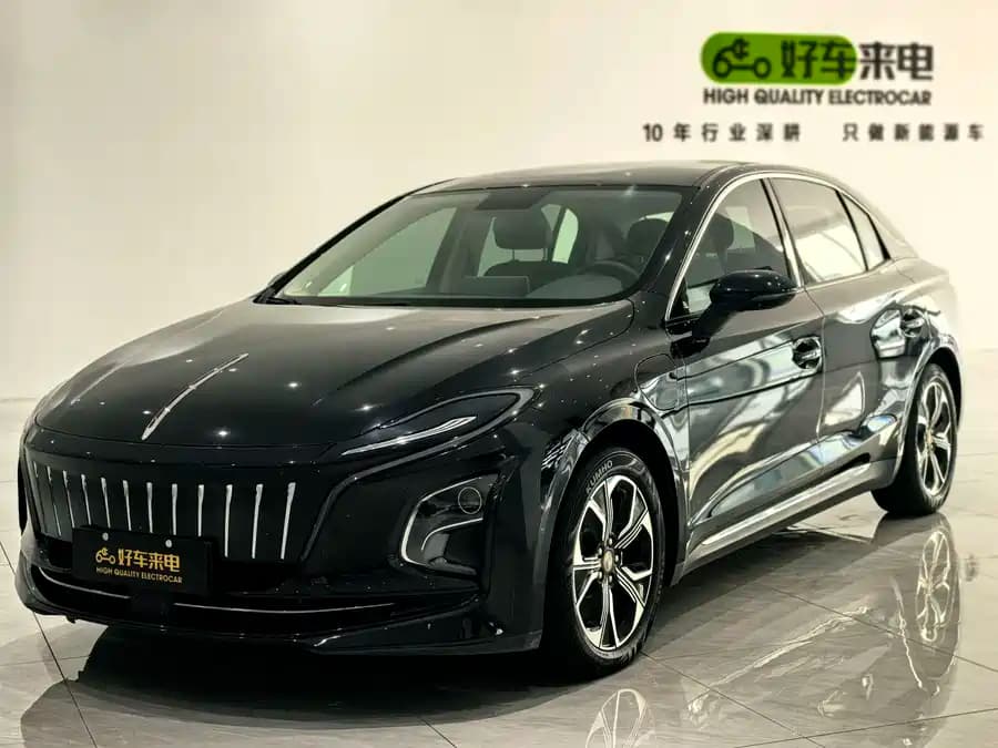 Hongqi E-QM5