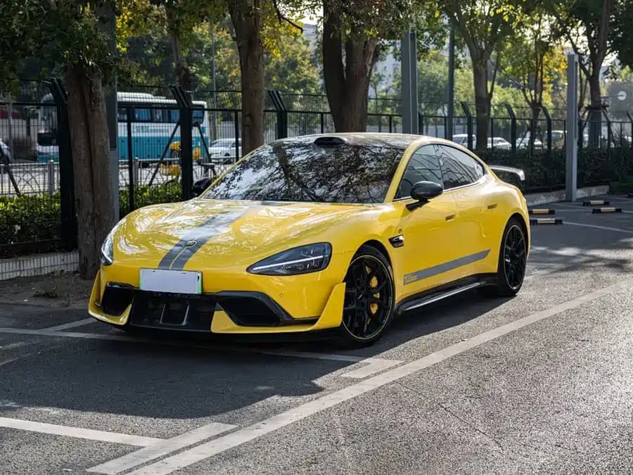 Xiaomi SU7 Ultra 2025