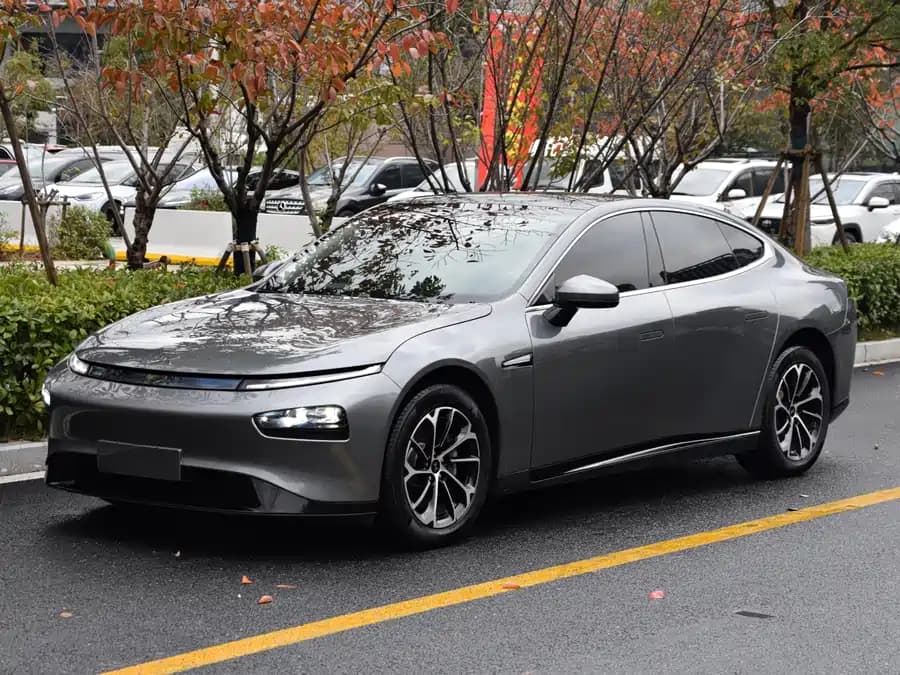 Xpeng P7