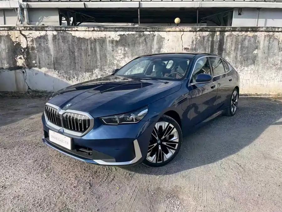 BMW i5 2024