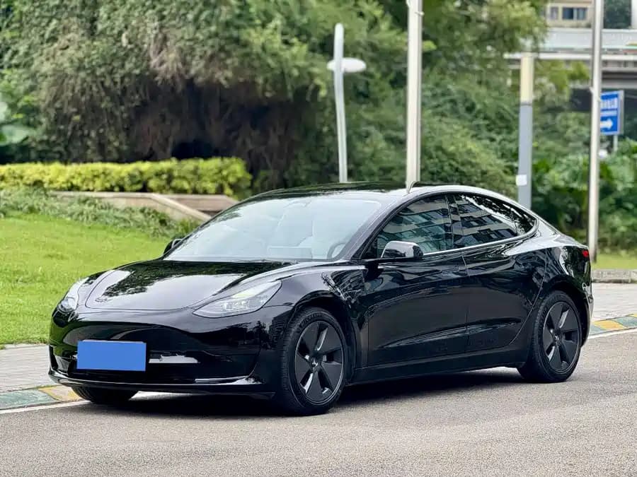Tesla 3