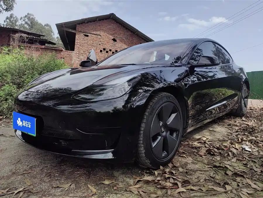Tesla 3