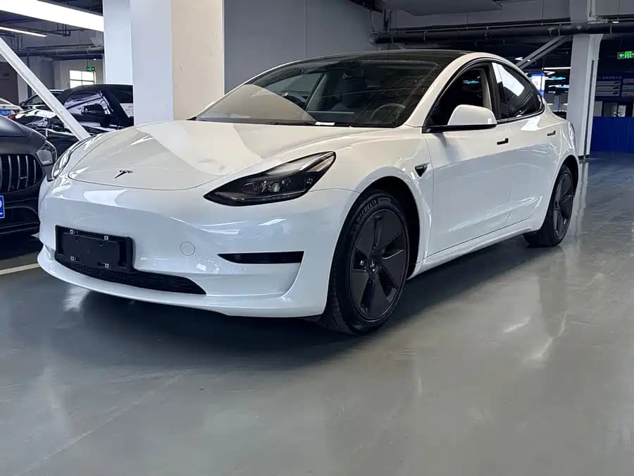 Tesla 3