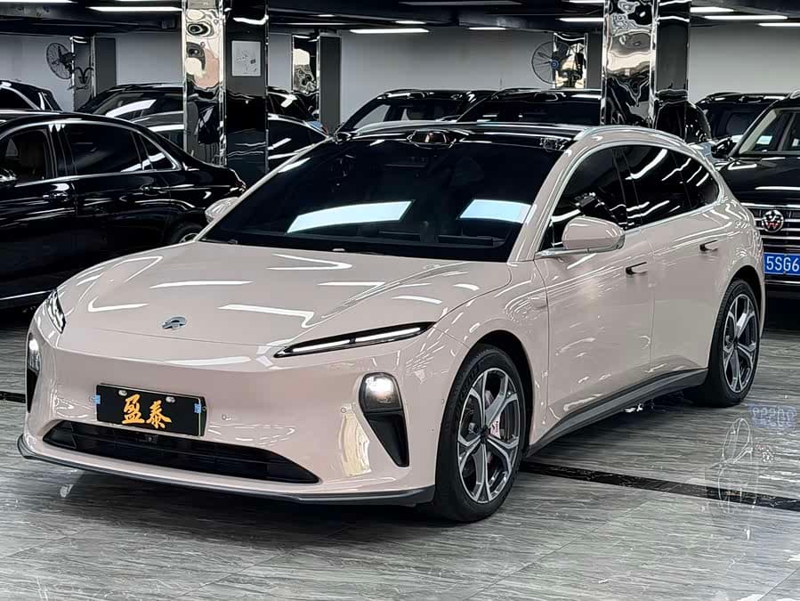 NIO ET5T 2024