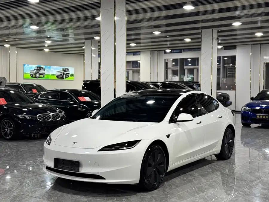 Tesla 3