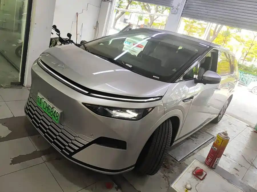 Xpeng X9 2024 — купить из Китая в Минск