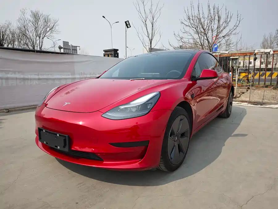 Tesla 3