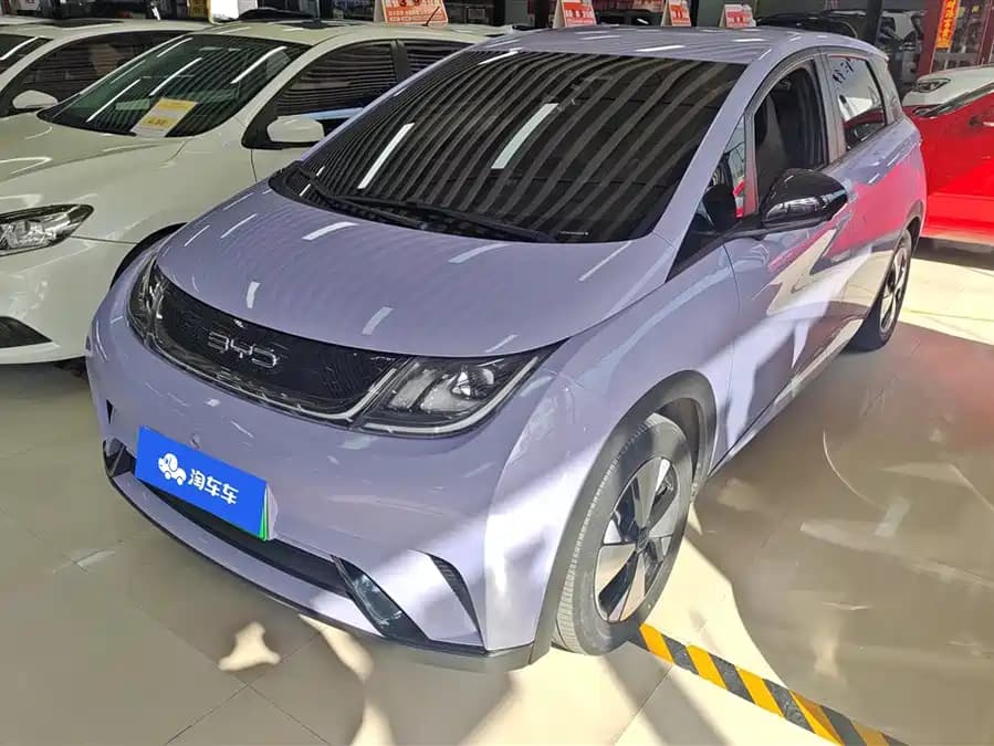 BYD Dolphin