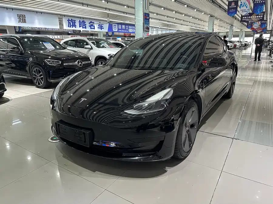 Tesla 3