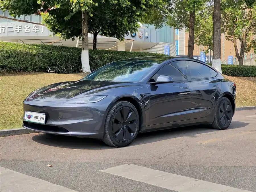 Tesla 3