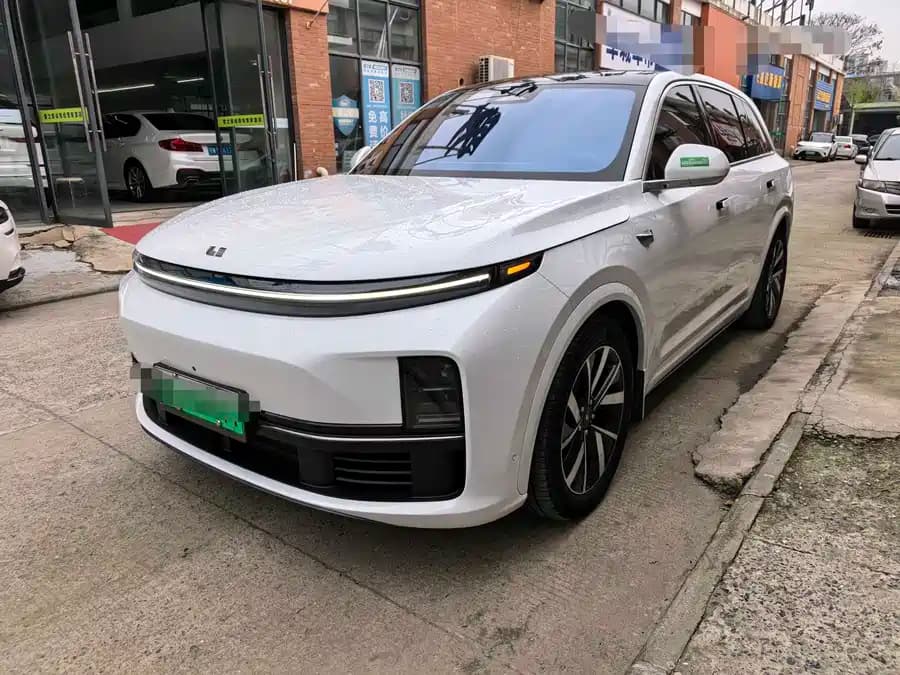 Lixiang L7 2023 — купить из Китая в Минск