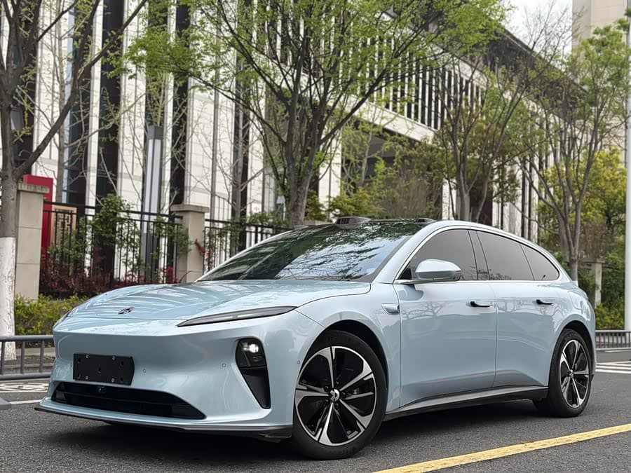 NIO ET5T