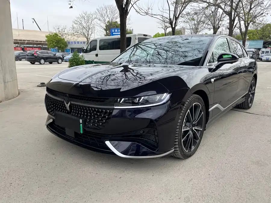 Voyah Chasing Light 2024