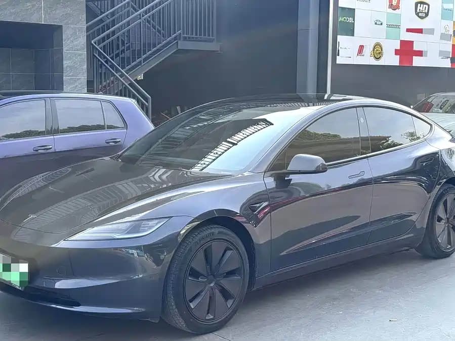 Tesla 3