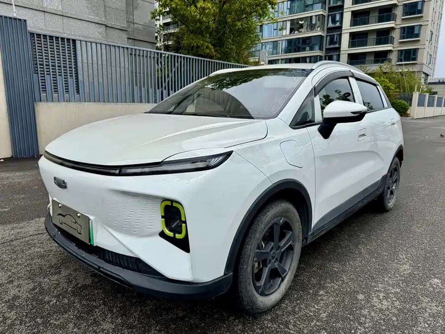 Geely Geometry E null