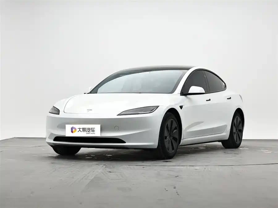 Tesla 3 2023