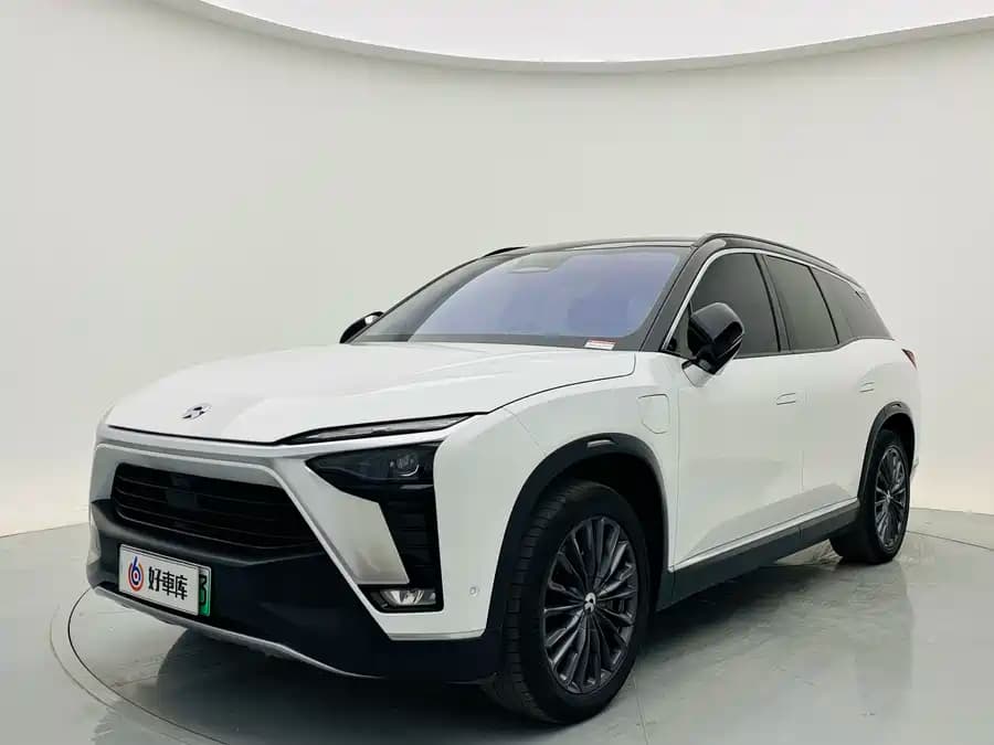 NIO ES8
