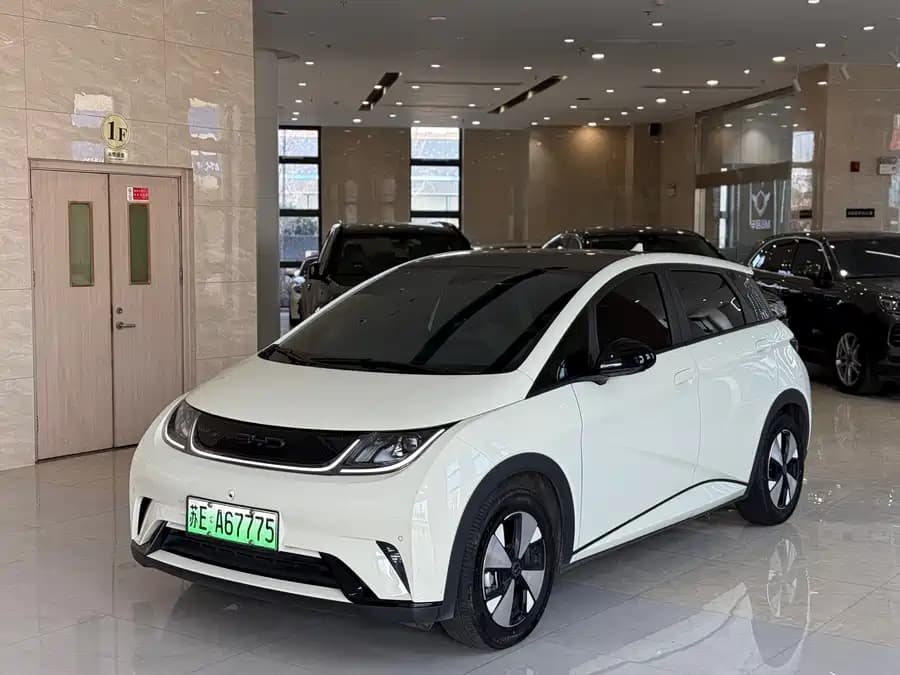 BYD Dolphin 2023