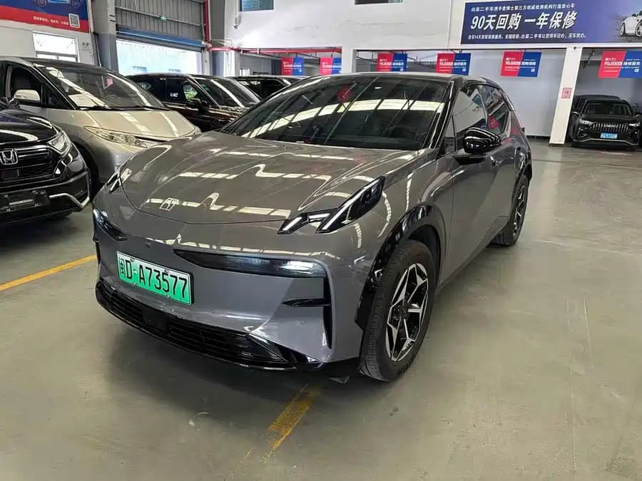 Zeekr x 2025 — купить из Китая в Минск