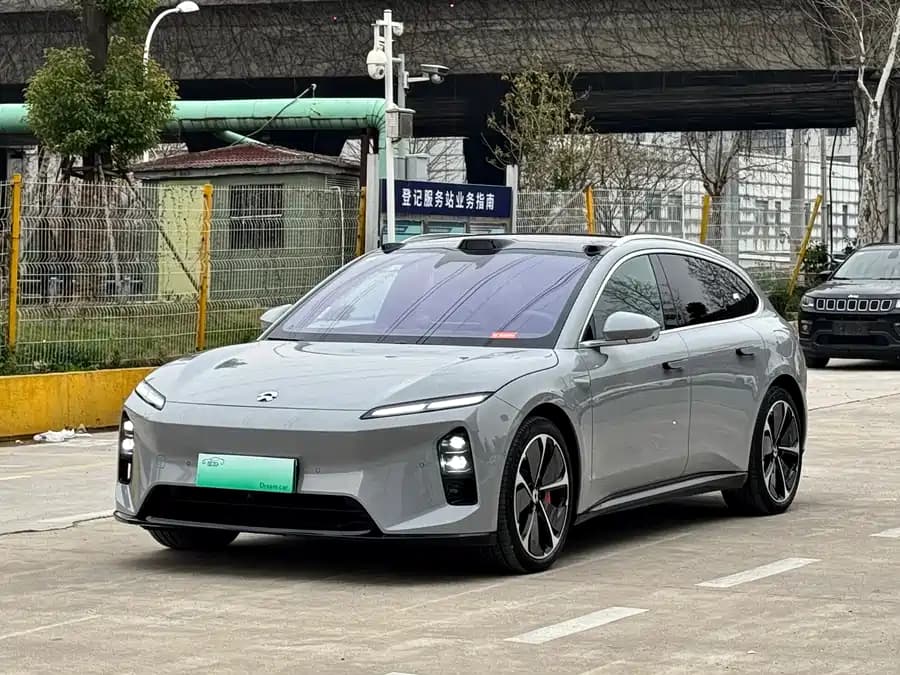 NIO ET5T