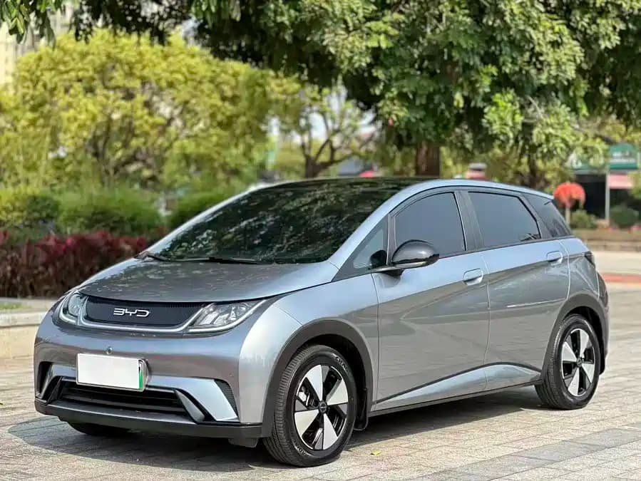 BYD Dolphin 2023