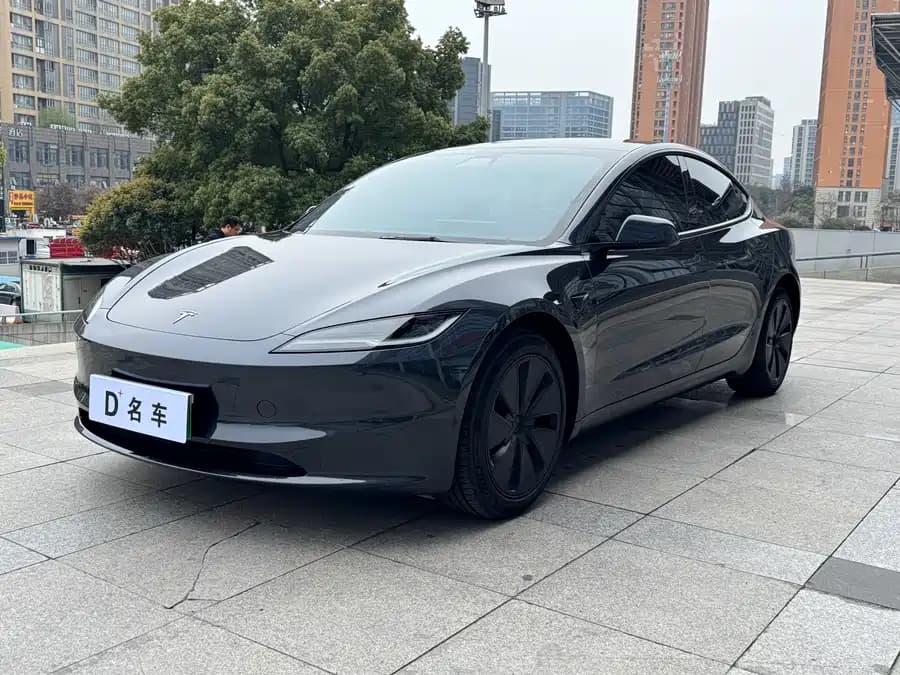 Tesla 3