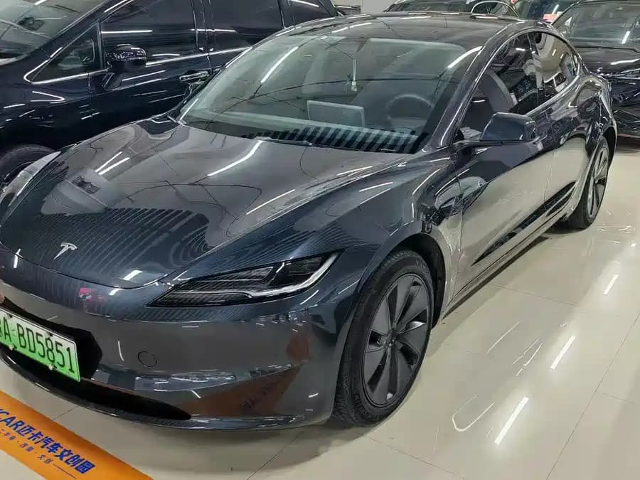 Tesla 3