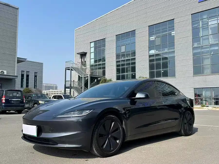 Tesla 3